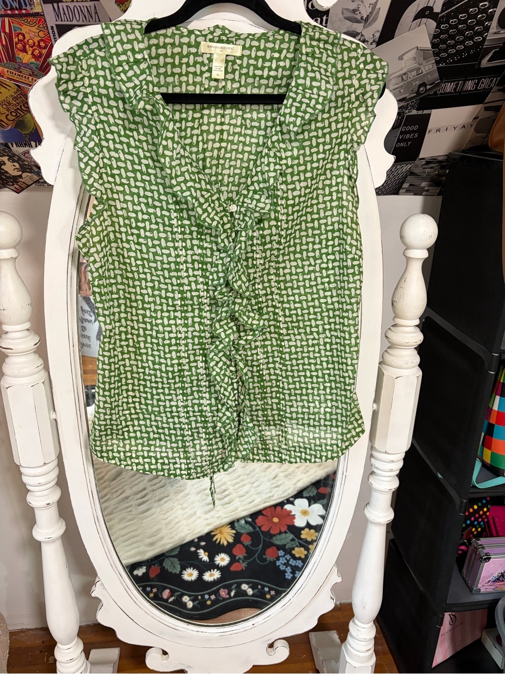 Banana Republic Green Printed Ruffle Front Sleeveless Blouse